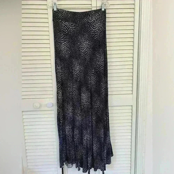 Cato - C Est 1946 Maxi Skirt Women’s size M Black & White Print Faux Wrap Maxi - Picture 12 of 12
